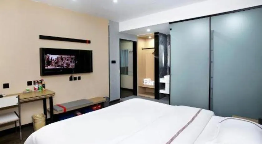 Thank Inn Hotel He'Nan Xinxiang Changyuan Bo'Ai Road 2*,  China